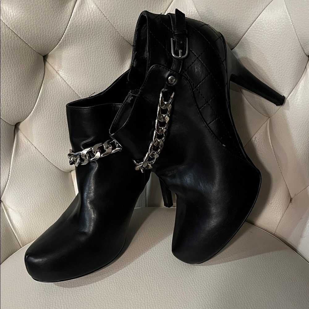Guess Black Heeled Boots with Chain Accent